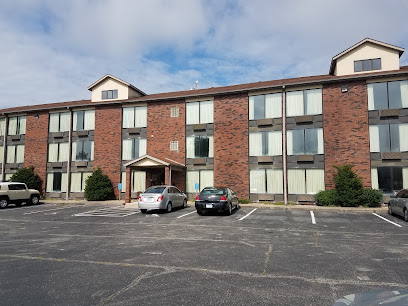 BRANSON ROYAL INN & SUITES — photo 1